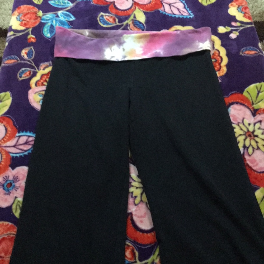 Pink Victoria’s Secret capris